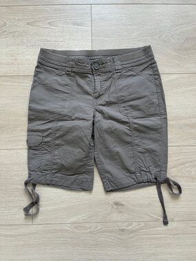 St. John's Bay Gray Drawstring Hem Cargo Shorts